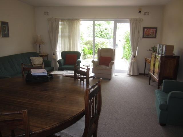 To Let 2 Bedroom Property for Rent in Somerset West Western Cape